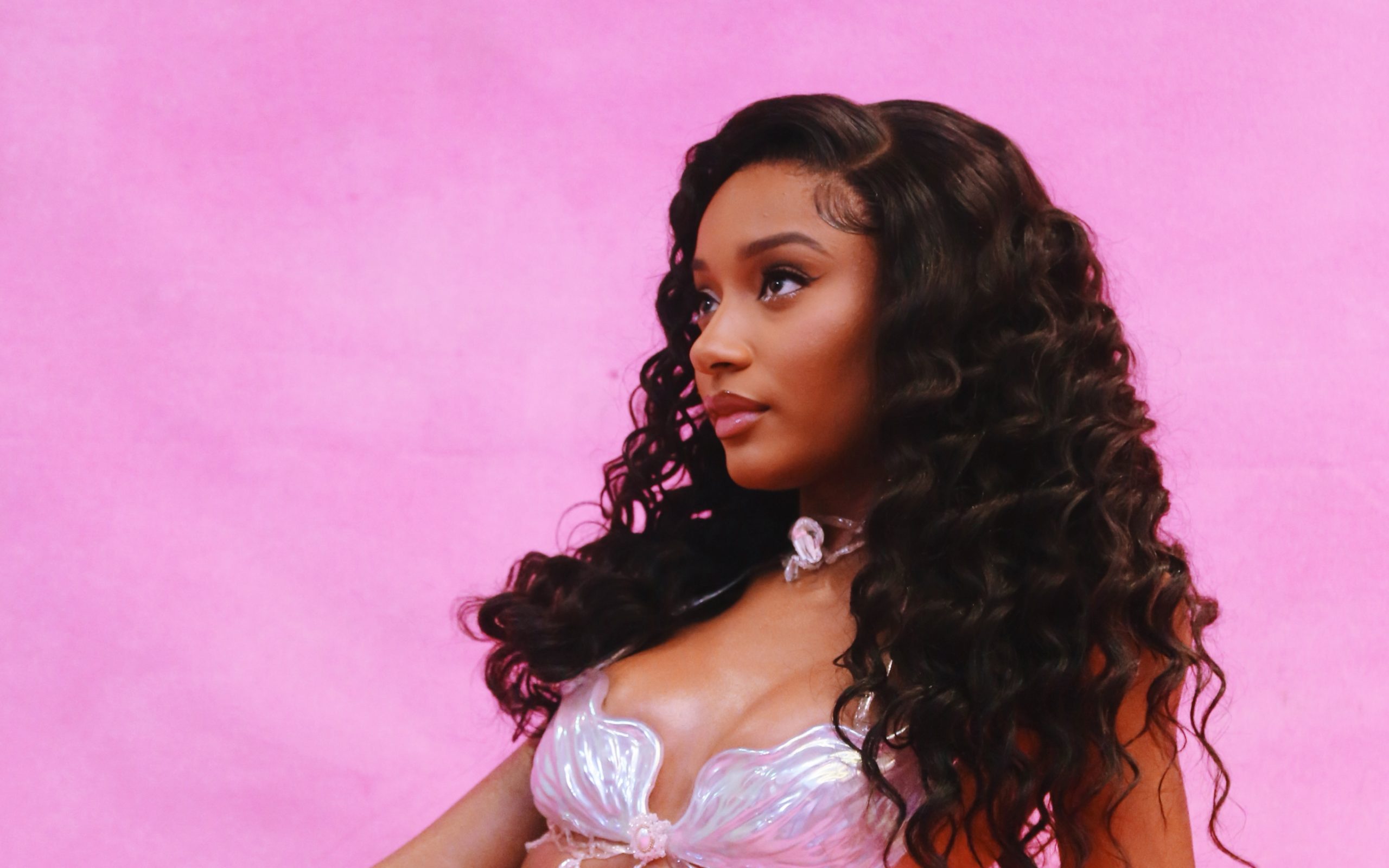 Only true Mobstarrs can score 10/10 on this 19 & Dangerous quiz